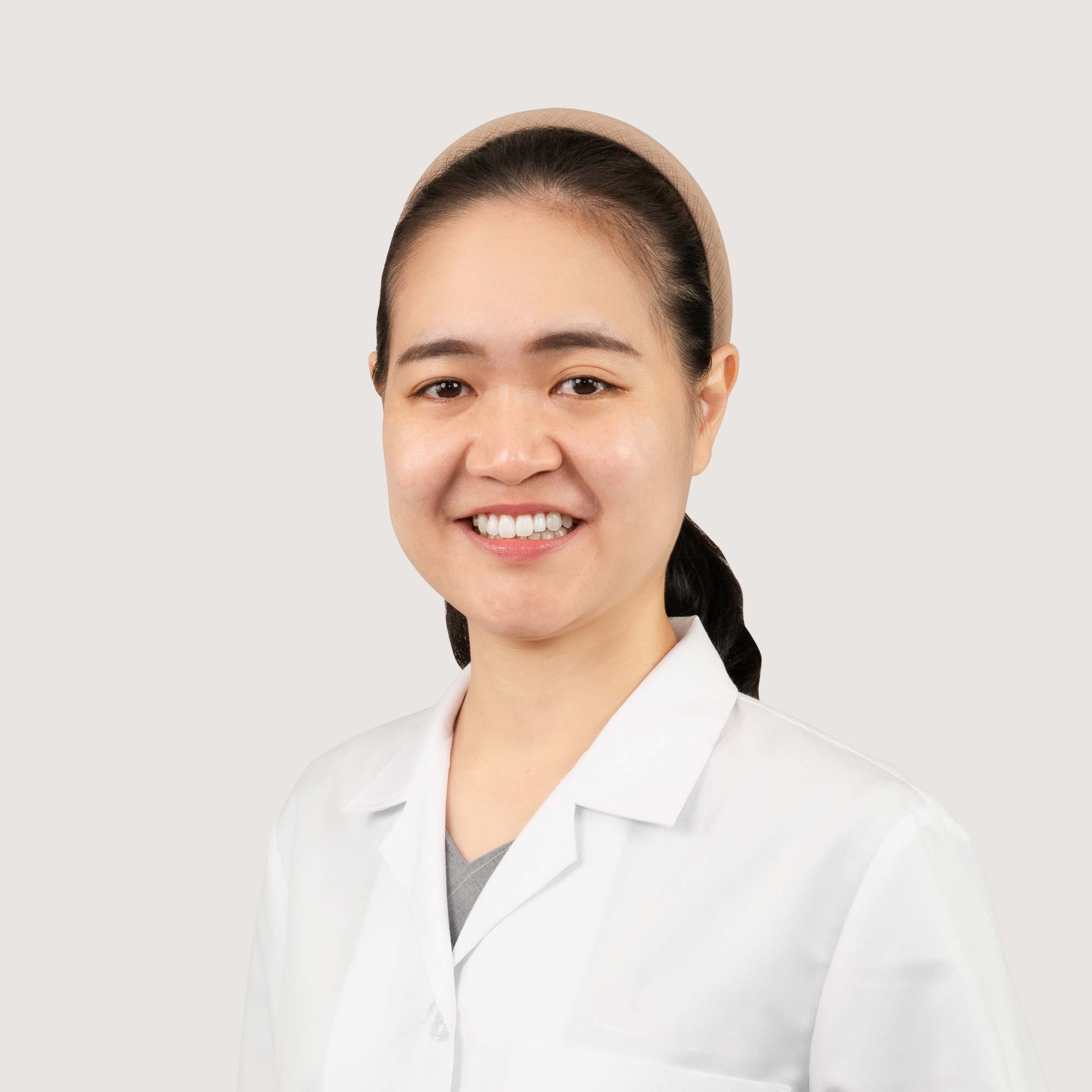 พญ. อรรัตน์ เชาว์กุลจรัสศิริ